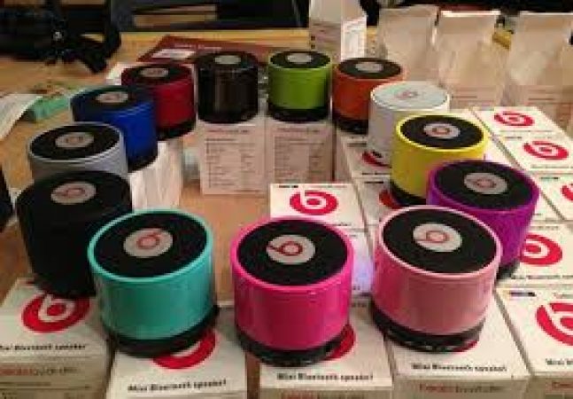 Beats-by-Dr-Dre-Monster-Bluetooth-Speaker-1.jpg