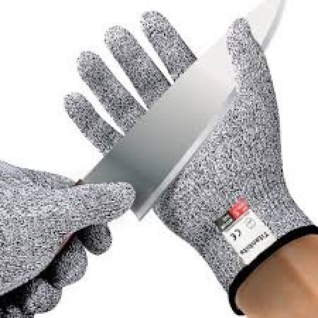 Cut-Resistant-Gloves-For-Kitchen-in-Pakistan-1.jpg